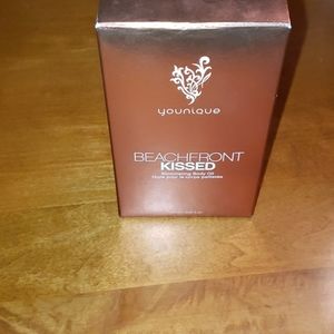 Younique beachfront kissed body oil